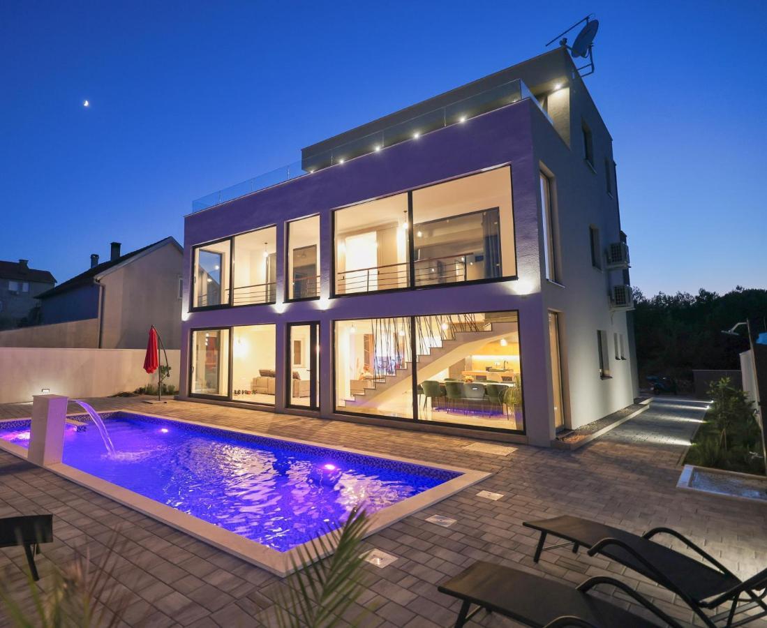 Rhapsody In Green - Luxury Villa In Zadar Crno Exterior photo