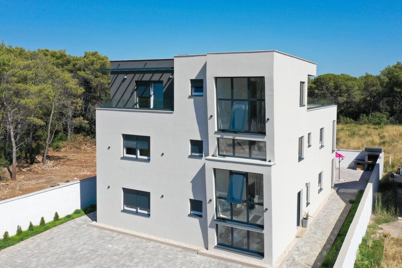 Rhapsody In Green - Luxury Villa In Zadar Crno Exterior photo